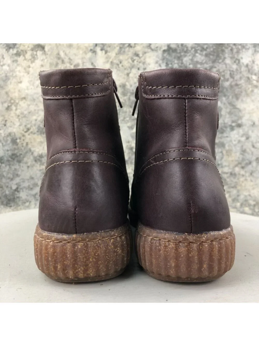 Clarks Women's Size 10M Collection Caroline Orchid Purple Ankle Booties Boots